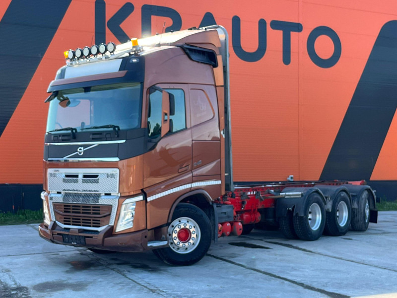 Volvo FH 540 8x4*4 GLOBE XL / 9 ton FRONT AXLE - Грузовик-шасси: фото 1 Volvo FH 540 8x4*4 GLOBE XL / 9 ton FRONT AXLE - Грузовик-шасси: фото 1