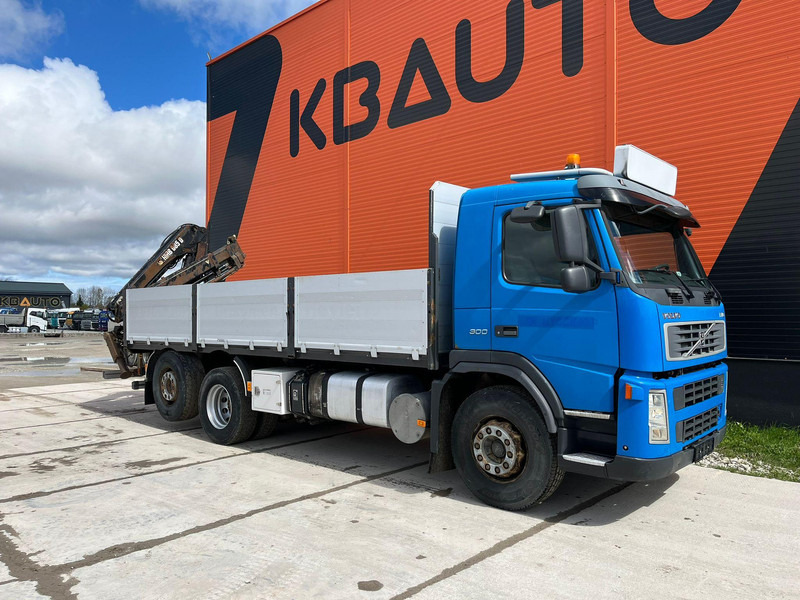 Volvo FM 9 300 6x2*4 HIAB 085D-3 / PLATFORM L=6320 mm - Грузовик бортовой/ Платформа, Автоманипулятор: фото 4 Volvo FM 9 300 6x2*4 HIAB 085D-3 / PLATFORM L=6320 mm - Грузовик бортовой/ Платформа, Автоманипулятор: фото 4