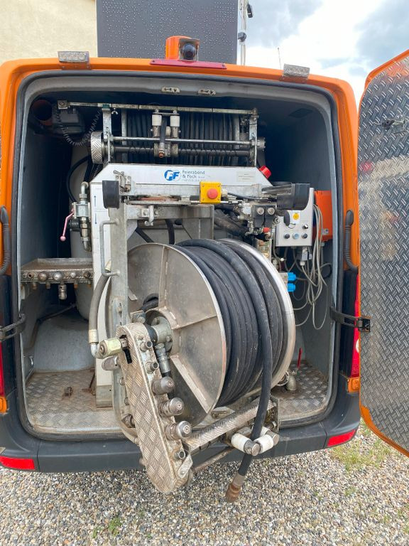 Volkswagen Crafter Feierabend und Fock HD 40 NA M - Ассенизатор: фото 1 Volkswagen Crafter Feierabend und Fock HD 40 NA M - Ассенизатор: фото 1