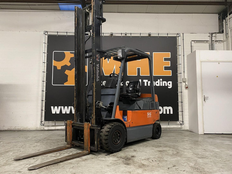 Toyota 7FBMF25 - Электропогрузчик: фото 3 Toyota 7FBMF25 - Электропогрузчик: фото 3