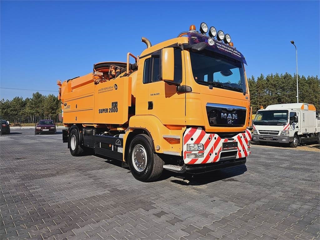 MAN SUPER 2000 4x2 WUKO RECYKLING for collecting liqui - Ассенизатор: фото 2 MAN SUPER 2000 4x2 WUKO RECYKLING for collecting liqui - Ассенизатор: фото 2