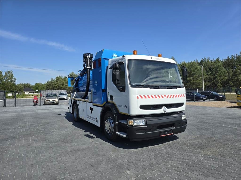 Renault 4x2 WUKO RIVARD for collecting liquid waste - Ассенизатор: фото 2 Renault 4x2 WUKO RIVARD for collecting liquid waste - Ассенизатор: фото 2