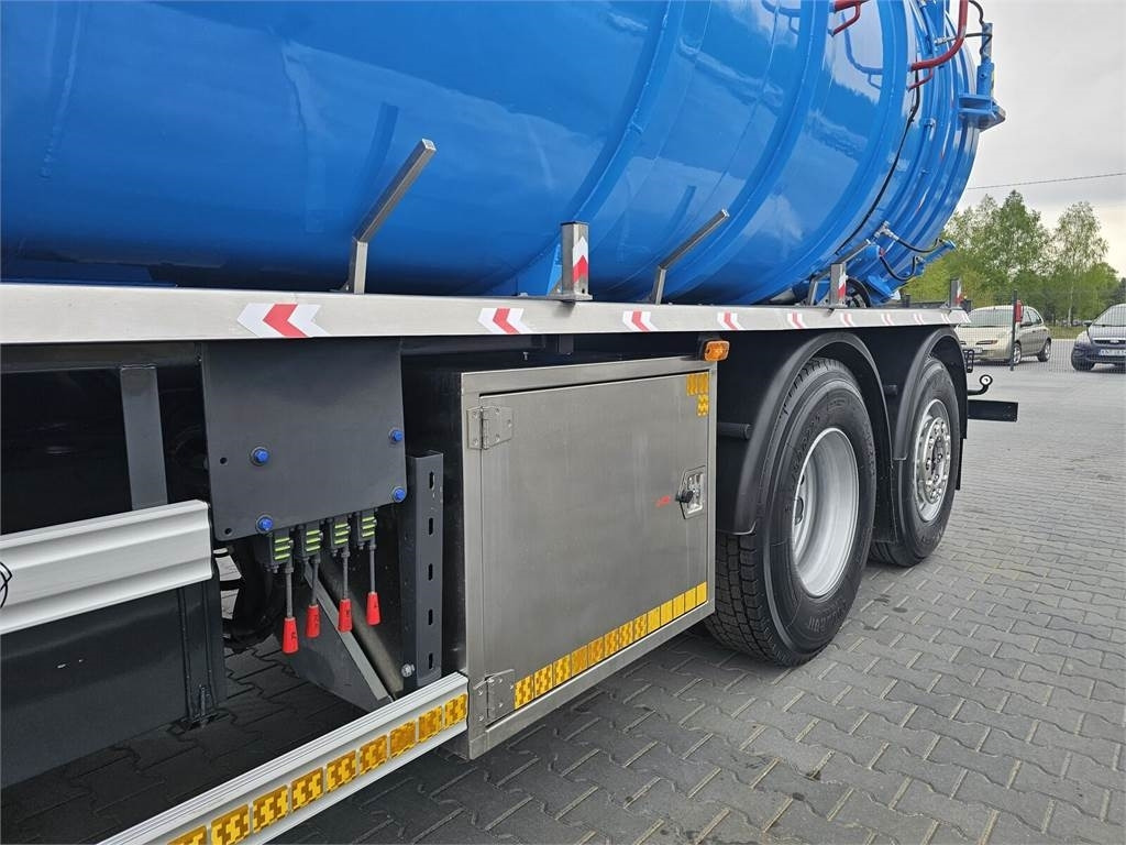 Scania Disab Centurion P210/8 Vacuum suction loader - Ассенизатор: фото 4 Scania Disab Centurion P210/8 Vacuum suction loader - Ассенизатор: фото 4