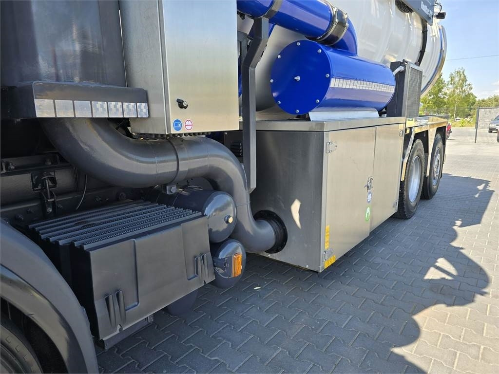 Scania Saugbagger Larsen FlexVac 311 Vacuum suction loade - Экскаватор: фото 2 Scania Saugbagger Larsen FlexVac 311 Vacuum suction loade - Экскаватор: фото 2