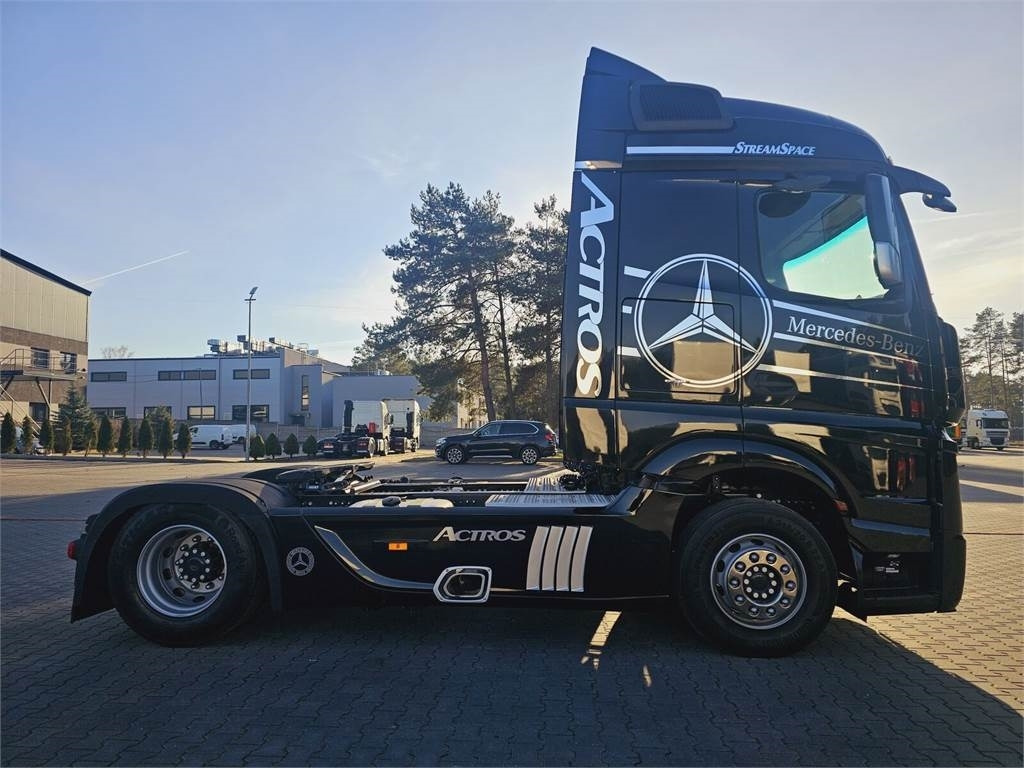 Mercedes-Benz ACTROS 1843 - Тягач: фото 5 Mercedes-Benz ACTROS 1843 - Тягач: фото 5