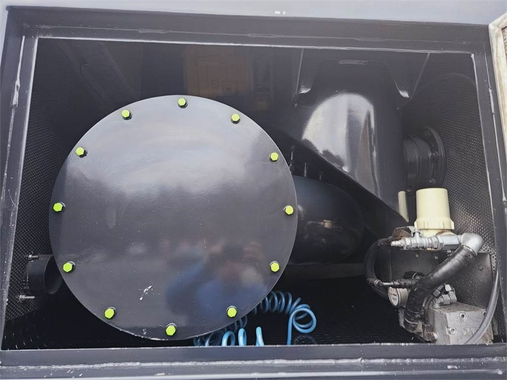 Volvo Disab Centurion P210/9 Suction-blowing vacuum load - Ассенизатор: фото 5 Volvo Disab Centurion P210/9 Suction-blowing vacuum load - Ассенизатор: фото 5