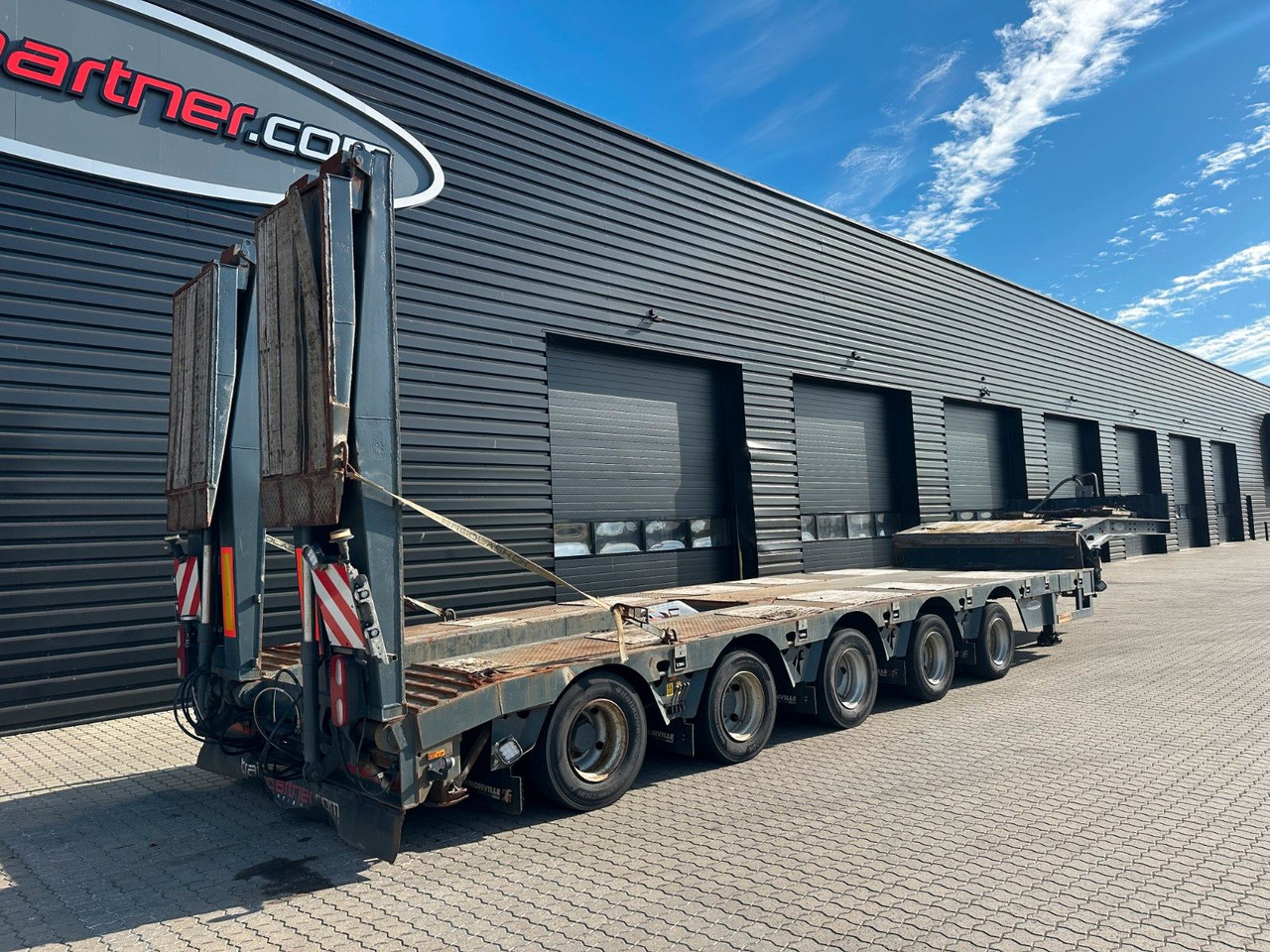 Faymonville 5 achs tieflader / ausziehbar / rampen - Низкорамный полуприцеп: фото 2 Faymonville 5 achs tieflader / ausziehbar / rampen - Низкорамный полуприцеп: фото 2