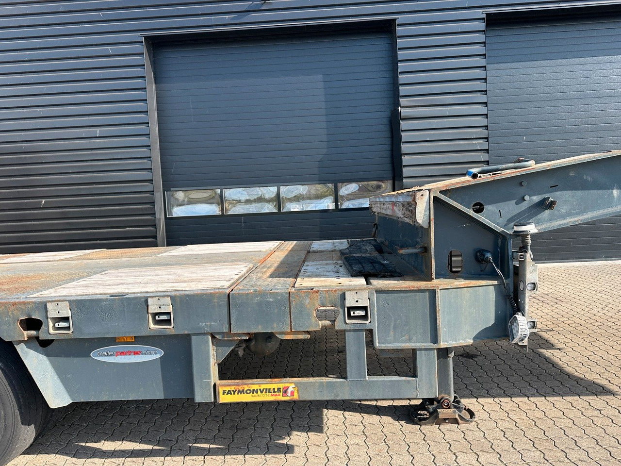 Faymonville 5 achs tieflader / ausziehbar / rampen - Низкорамный полуприцеп: фото 4 Faymonville 5 achs tieflader / ausziehbar / rampen - Низкорамный полуприцеп: фото 4