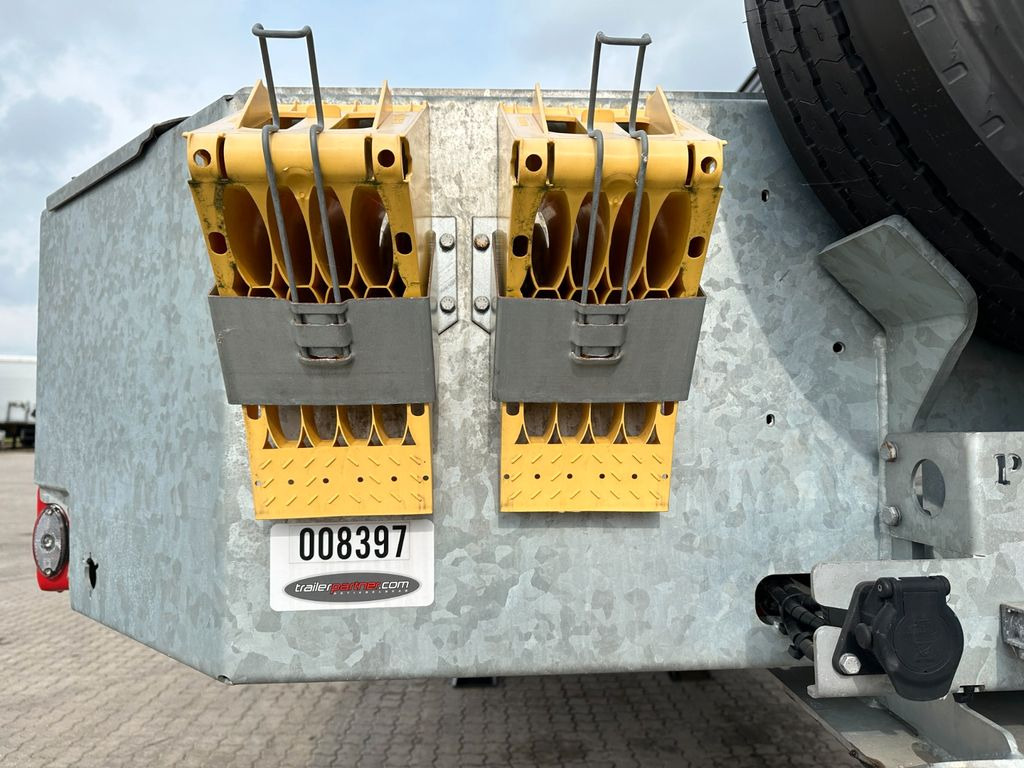 Faymonville Maxtrailer MAX 100 tieflader / ausziehbar Faymonville Maxtrailer MAX 100 tieflader / ausziehbar - Низкорамный полуприцеп: фото 3 Faymonville Maxtrailer MAX 100 tieflader / ausziehbar Faymonville Maxtrailer MAX 100 tieflader / ausziehbar - Низкорамный полуприцеп: фото 3