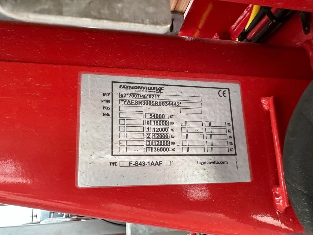 Faymonville Plateu / 2 x ausziehbar / 28.000 mm Faymonville Mega / 2 x ausziehbar / 28.000 mm - Полуприцеп бортовой/ Платформа: фото 4 Faymonville Plateu / 2 x ausziehbar / 28.000 mm Faymonville Mega / 2 x ausziehbar / 28.000 mm - Полуприцеп бортовой/ Платформа: фото 4