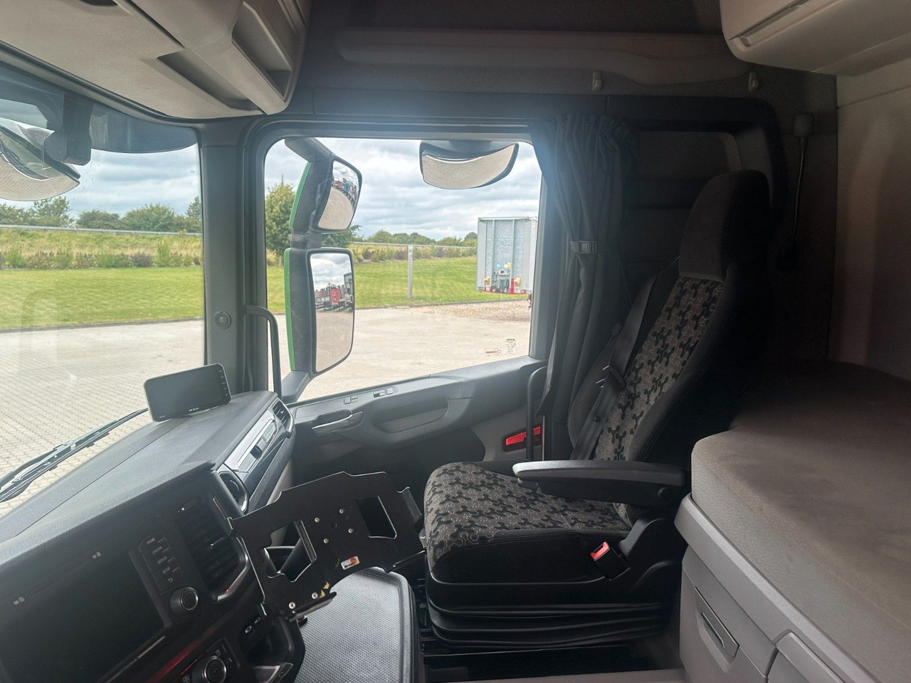 Тягач Scania R 500 6x2: фото 11