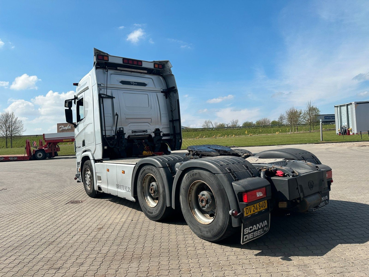 Scania R 730 6x4 Scania R 730 V8 6x4 - Тягач: фото 5 Scania R 730 6x4 Scania R 730 V8 6x4 - Тягач: фото 5