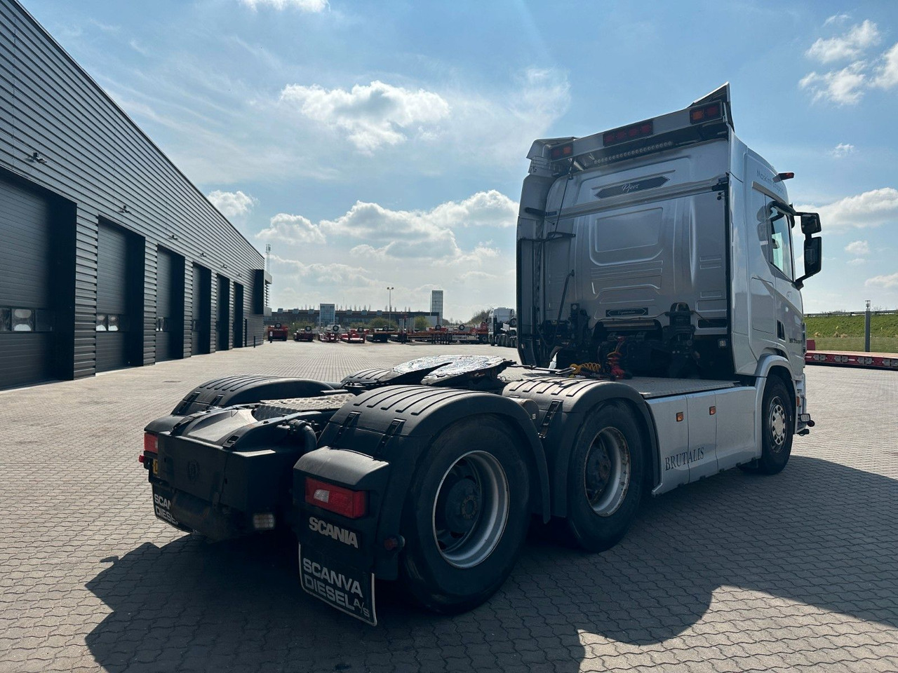 Scania R 730 6x4 Scania R 730 V8 6x4 - Тягач: фото 3 Scania R 730 6x4 Scania R 730 V8 6x4 - Тягач: фото 3