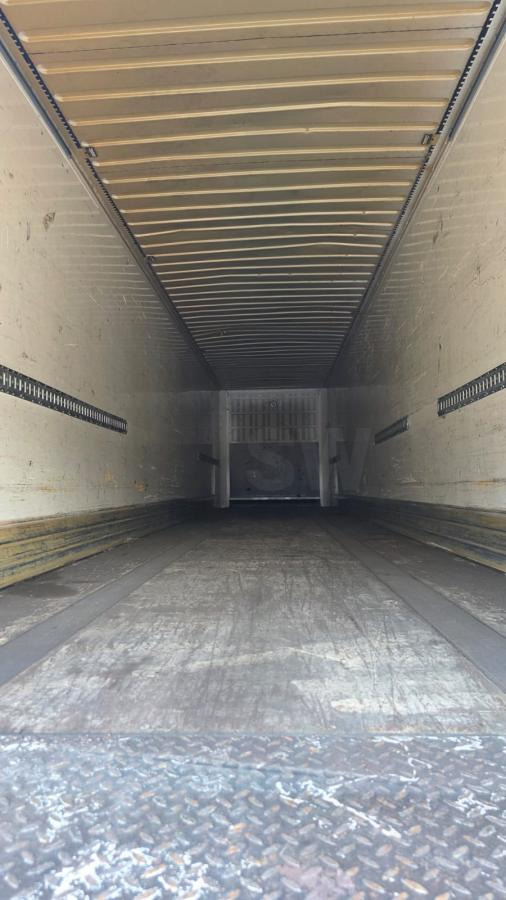 Полуприцеп-фургон Krone Dry Liner: фото 12 Полуприцеп-фургон Krone Dry Liner: фото 12