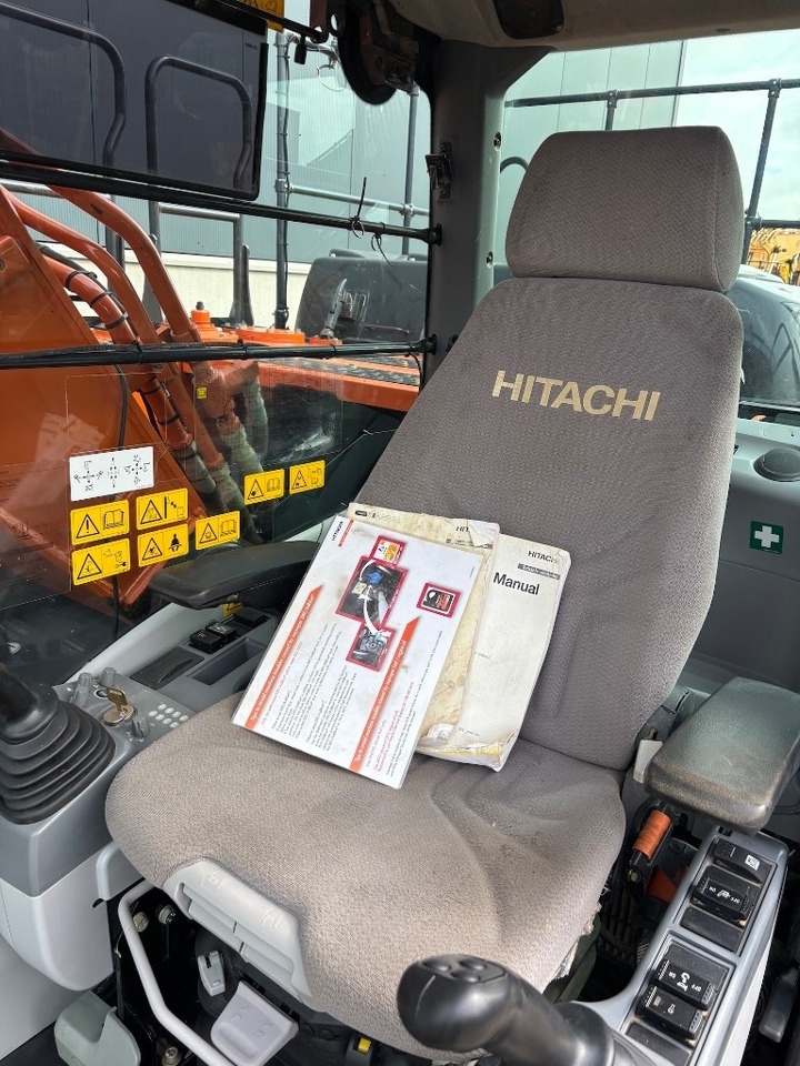 Гусеничный экскаватор Hitachi ZX 210 LC-6: фото 16