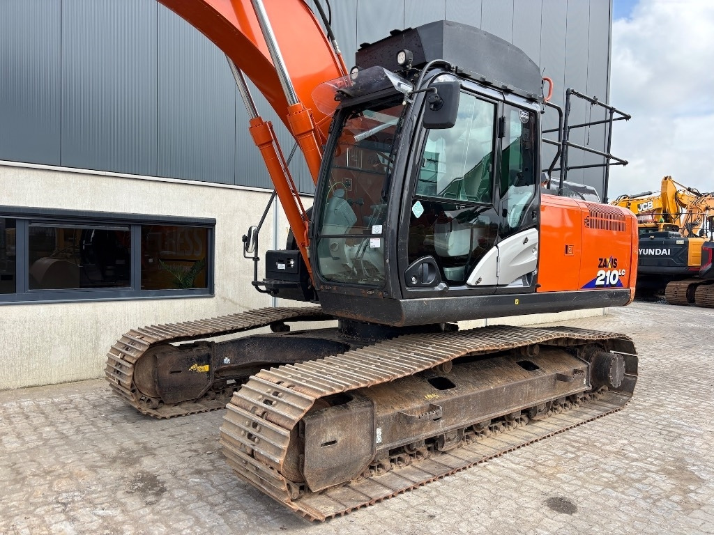 Гусеничный экскаватор Hitachi ZX 210 LC-6: фото 13