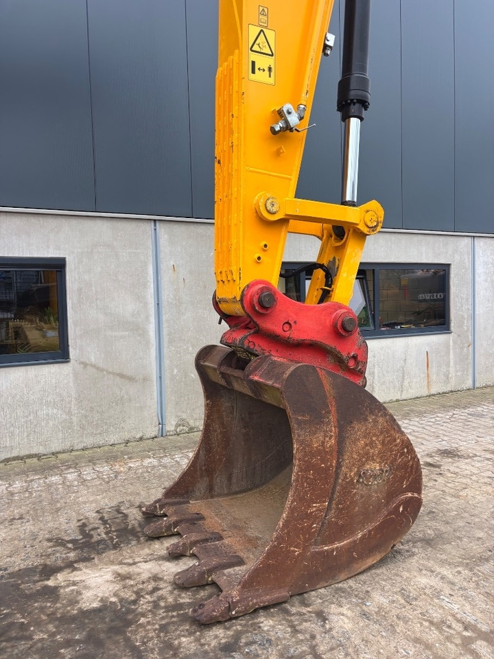 Гусеничный экскаватор JCB JS 370 LC - JS370 - JS 330: фото 11 Гусеничный экскаватор JCB JS 370 LC - JS370 - JS 330: фото 11