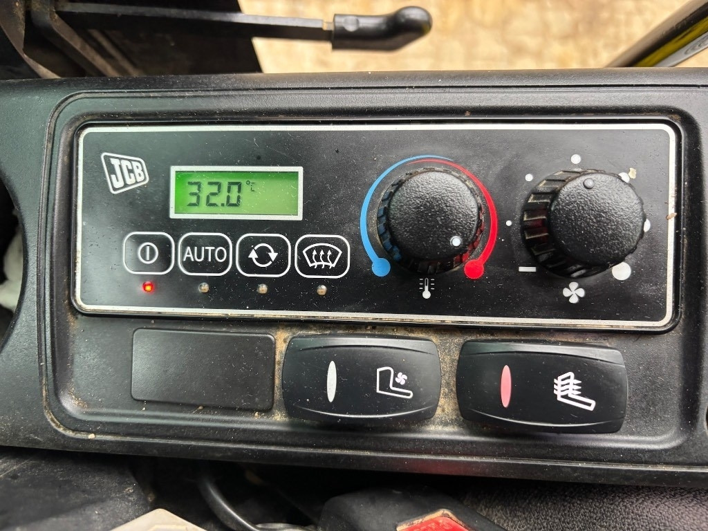 Гусеничный экскаватор JCB JS 370 LC - JS370 - JS 330: фото 18 Гусеничный экскаватор JCB JS 370 LC - JS370 - JS 330: фото 18