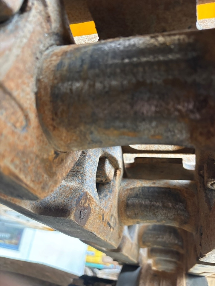 Гусеничный экскаватор JCB JS 370 LC - JS370 - JS 330: фото 36 Гусеничный экскаватор JCB JS 370 LC - JS370 - JS 330: фото 36