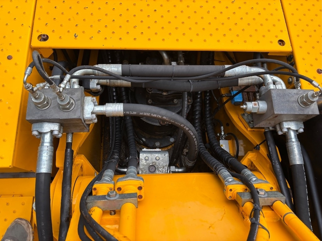 Гусеничный экскаватор JCB JS 370 LC - JS370 - JS 330: фото 30 Гусеничный экскаватор JCB JS 370 LC - JS370 - JS 330: фото 30