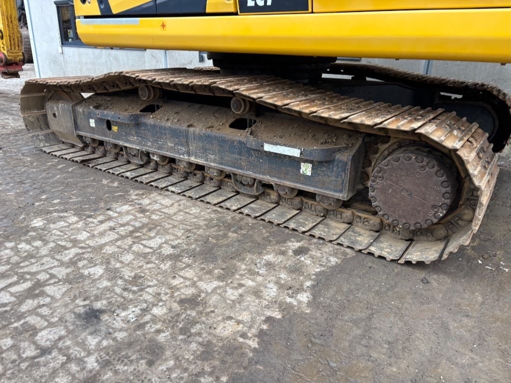 Гусеничный экскаватор Komatsu PC210LC-10 - PC 210 LC-10 - PC 210 - PC210LC-11: фото 31 Гусеничный экскаватор Komatsu PC210LC-10 - PC 210 LC-10 - PC 210 - PC210LC-11: фото 31