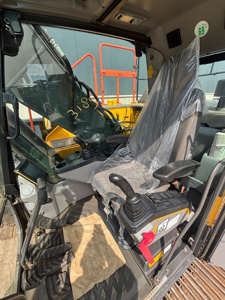 Гусеничный экскаватор Volvo EC 220 E L - EC220: фото 12