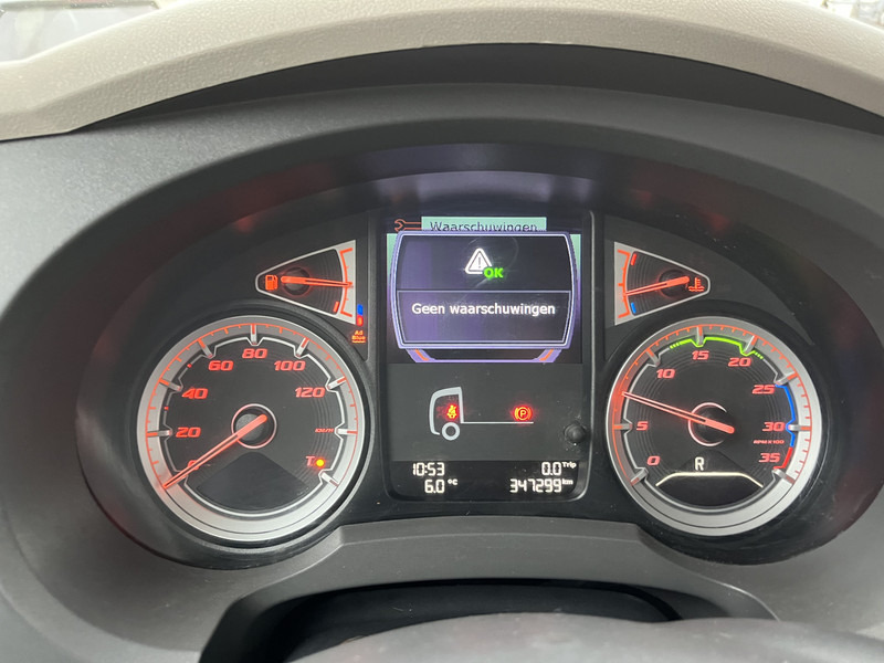 DAF LF 180 FA Euro 6 / 12 Ton / 347 dkm / Box / LBW - Грузовик с закрытым кузовом: фото 4 DAF LF 180 FA Euro 6 / 12 Ton / 347 dkm / Box / LBW - Грузовик с закрытым кузовом: фото 4