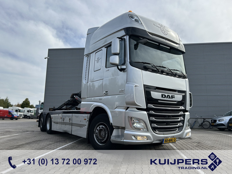 DAF XF 440 FAN SSC / Hiab Hook 21 Ton / 557 dkm / 9 Ton Front Axle - Крюковой мультилифт, Автоманипулятор: фото 1 DAF XF 440 FAN SSC / Hiab Hook 21 Ton / 557 dkm / 9 Ton Front Axle - Крюковой мультилифт, Автоманипулятор: фото 1