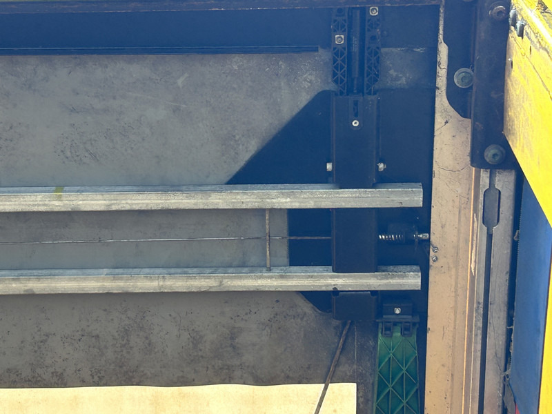 Krone Profi Liner / Schuifzeil / Kooi Aap / Stuur + Liftas / APK 05-26 - Тентованный полуприцеп: фото 4 Krone Profi Liner / Schuifzeil / Kooi Aap / Stuur + Liftas / APK 05-26 - Тентованный полуприцеп: фото 4