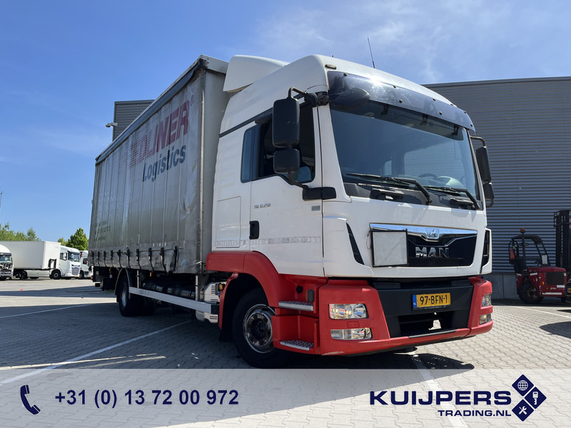 MAN TGL 12.250 Euro 6 / 12 Ton / 831 dkm / Curtainside / Loadlift / APK TUV 01-26 - Тентованный грузовик: фото 1 MAN TGL 12.250 Euro 6 / 12 Ton / 831 dkm / Curtainside / Loadlift / APK TUV 01-26 - Тентованный грузовик: фото 1