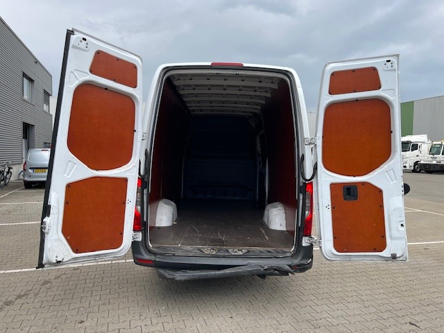 Mercedes-Benz Sprinter 315 1.9 CDI / L4 H2 / Automatic / APK-TUV 04-26 - Цельнометаллический фургон: фото 5 Mercedes-Benz Sprinter 315 1.9 CDI / L4 H2 / Automatic / APK-TUV 04-26 - Цельнометаллический фургон: фото 5