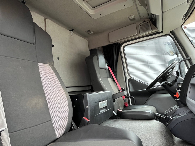 Тентованный грузовик Renault D 210 Euro 6 / 12 Ton / 282 dkm / Schuifzeil / Laadklep / APK TUV 07-25: фото 7