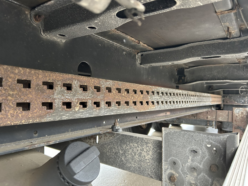 Schmitz Cargobull SCS 24/L / Curtainside / SAF Disk / NL Trailer - Тентованный полуприцеп: фото 5 Schmitz Cargobull SCS 24/L / Curtainside / SAF Disk / NL Trailer - Тентованный полуприцеп: фото 5