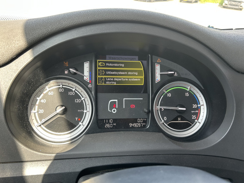 DAF CF 400 FT Comfort Sleeper Cab / 949 dkm / APK TUV 01-26 - Тягач: фото 4 DAF CF 400 FT Comfort Sleeper Cab / 949 dkm / APK TUV 01-26 - Тягач: фото 4