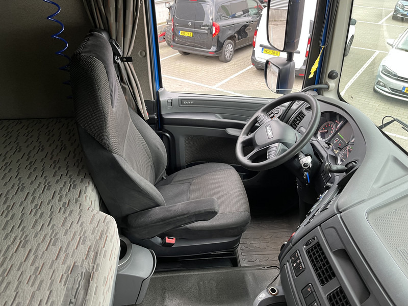 DAF XF 440 FT SC / Mega - Low Deck / 837 dkm / 2 Tanks / Stand Klima / Tacho V2 - Тягач: фото 3 DAF XF 440 FT SC / Mega - Low Deck / 837 dkm / 2 Tanks / Stand Klima / Tacho V2 - Тягач: фото 3