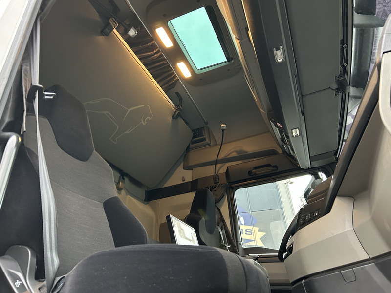 Тягач MAN TGX 18.470 GX / Retarder / New Tacho V2 / 2 Tanks / APK TUV 01-27: фото 11
