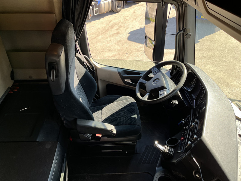 Mercedes-Benz Actros 1842 Streamspace / 937 dkm / 2 Tanks / NL Truck / 12x in stock - Тягач: фото 3 Mercedes-Benz Actros 1842 Streamspace / 937 dkm / 2 Tanks / NL Truck / 12x in stock - Тягач: фото 3