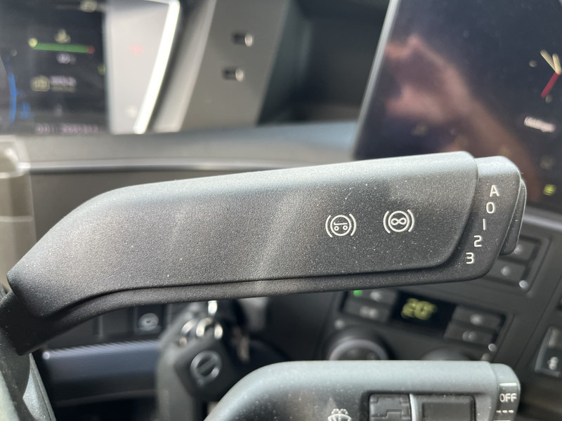 Volvo FH 460 Globetrotter / Retarder / 2 Tanks / Stand Klima / APK TUV 09-25 - Тягач: фото 5 Volvo FH 460 Globetrotter / Retarder / 2 Tanks / Stand Klima / APK TUV 09-25 - Тягач: фото 5