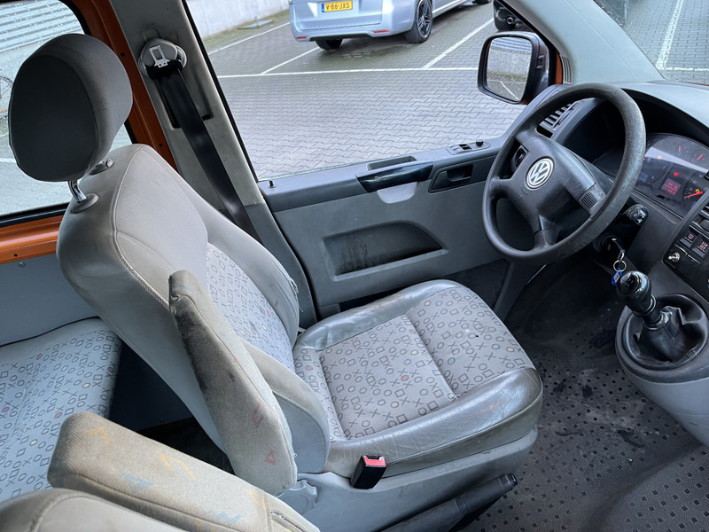 Volkswagen Transporter T5 2.5 TDI / L2 H1 / Double Cabin / Tow Bar - Легковой фургон, Грузопассажирский фургон: фото 3 Volkswagen Transporter T5 2.5 TDI / L2 H1 / Double Cabin / Tow Bar - Легковой фургон, Грузопассажирский фургон: фото 3
