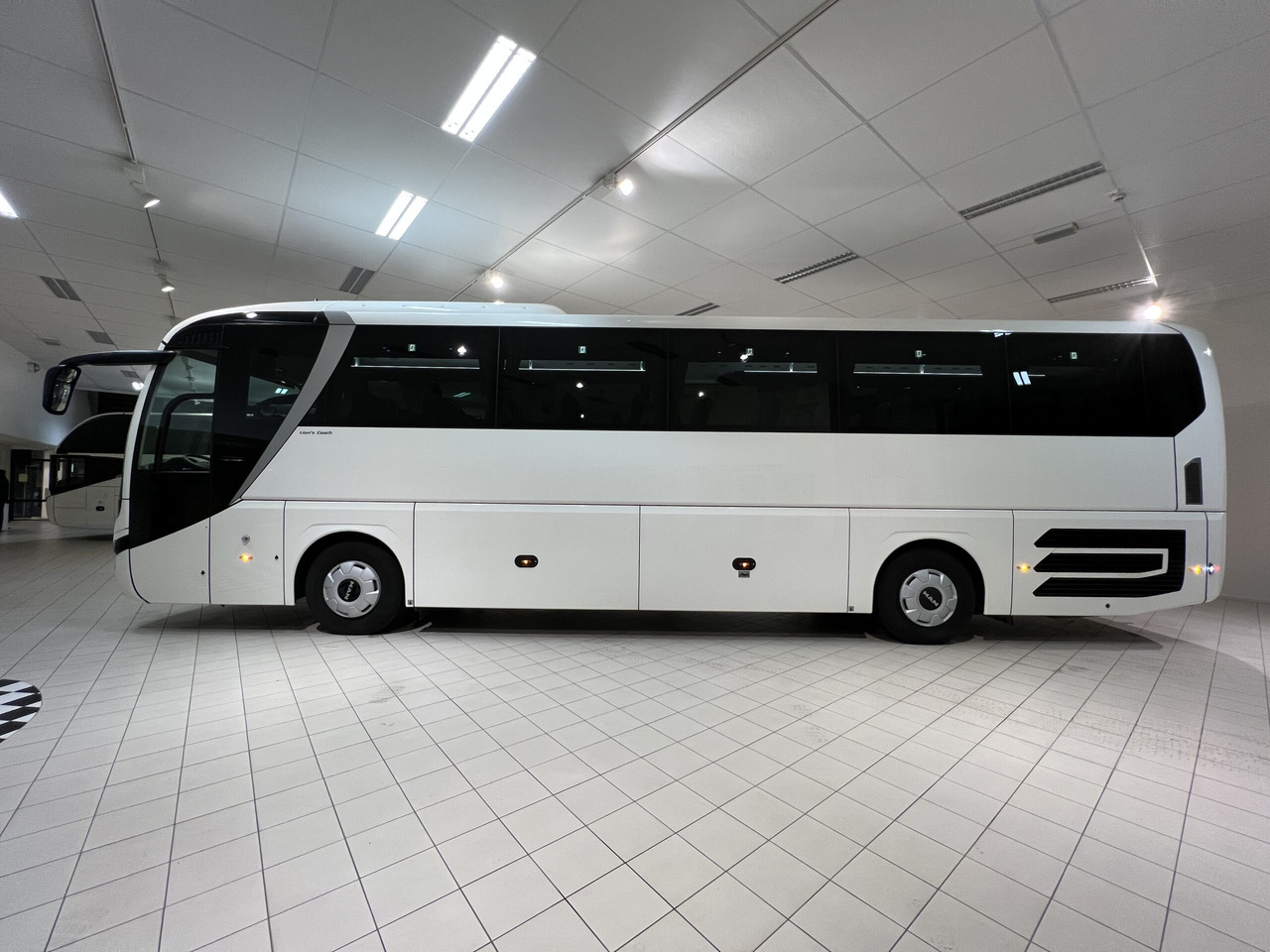MAN Lions Coach R07 Euro 6E - Туристический автобус: фото 4 MAN Lions Coach R07 Euro 6E - Туристический автобус: фото 4