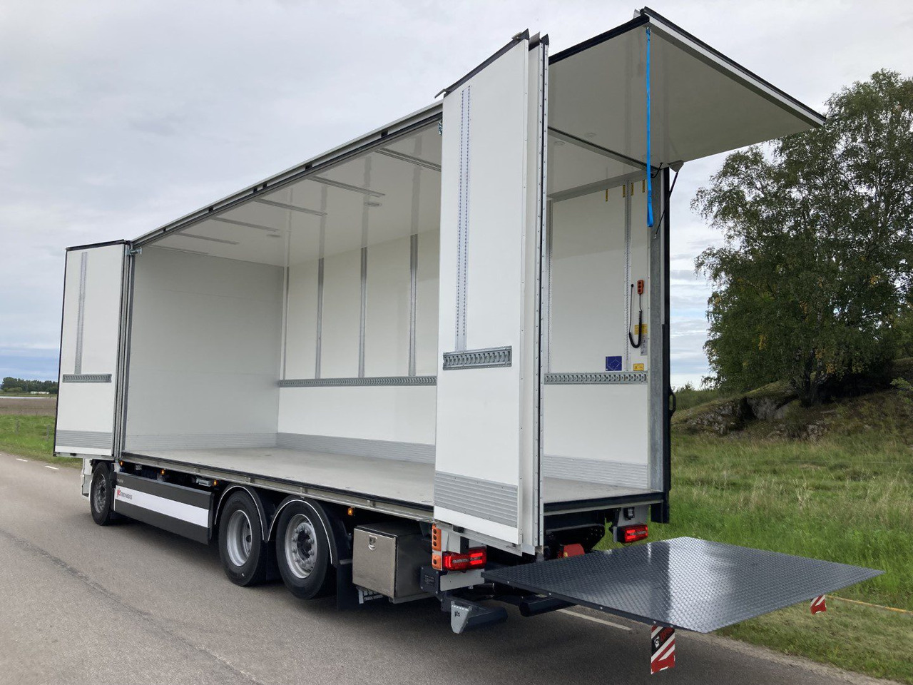 TGX 26.510 6×2-4 Fjärrbil - Грузовик-шасси: фото 3 TGX 26.510 6×2-4 Fjärrbil - Грузовик-шасси: фото 3