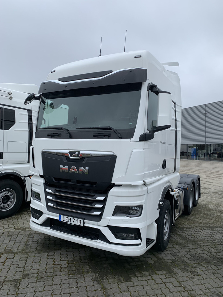 MAN TGX 28.520 6×2-2 Dragbil - Тягач: фото 1 MAN TGX 28.520 6×2-2 Dragbil - Тягач: фото 1