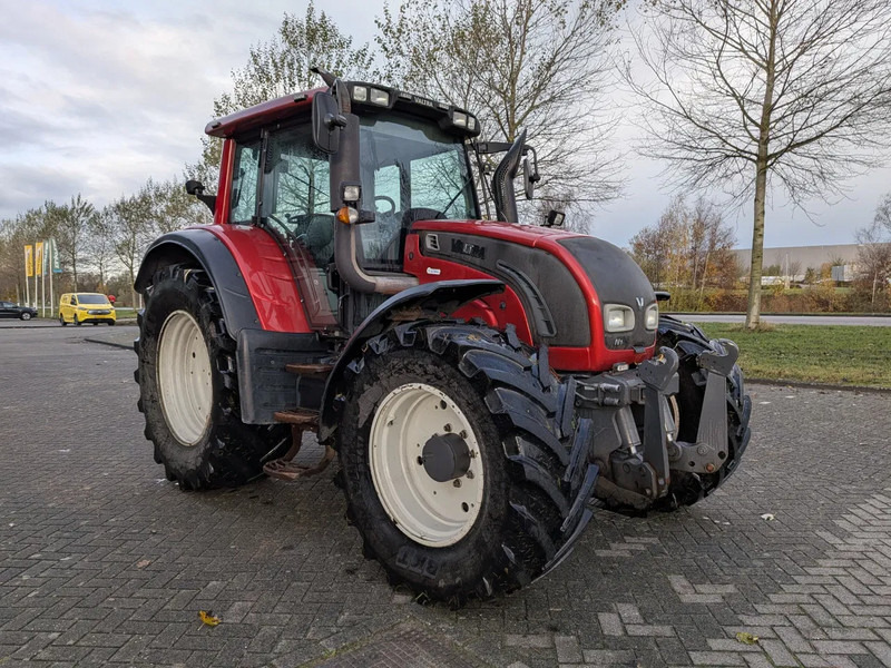 Valtra N142 N142 - Трактор: фото 2 Valtra N142 N142 - Трактор: фото 2