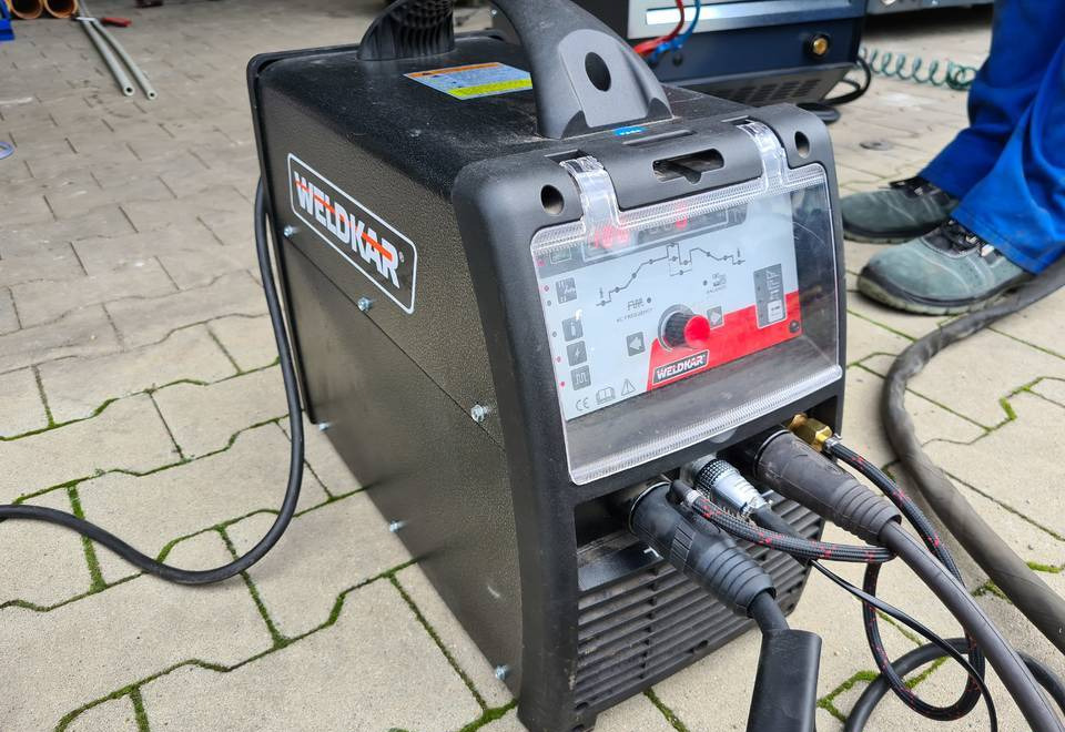 Spawarka Tig WELDKAR WK 2025 AC/DC Puls, 200A - Сварочное оборудование: фото 2 Spawarka Tig WELDKAR WK 2025 AC/DC Puls, 200A - Сварочное оборудование: фото 2