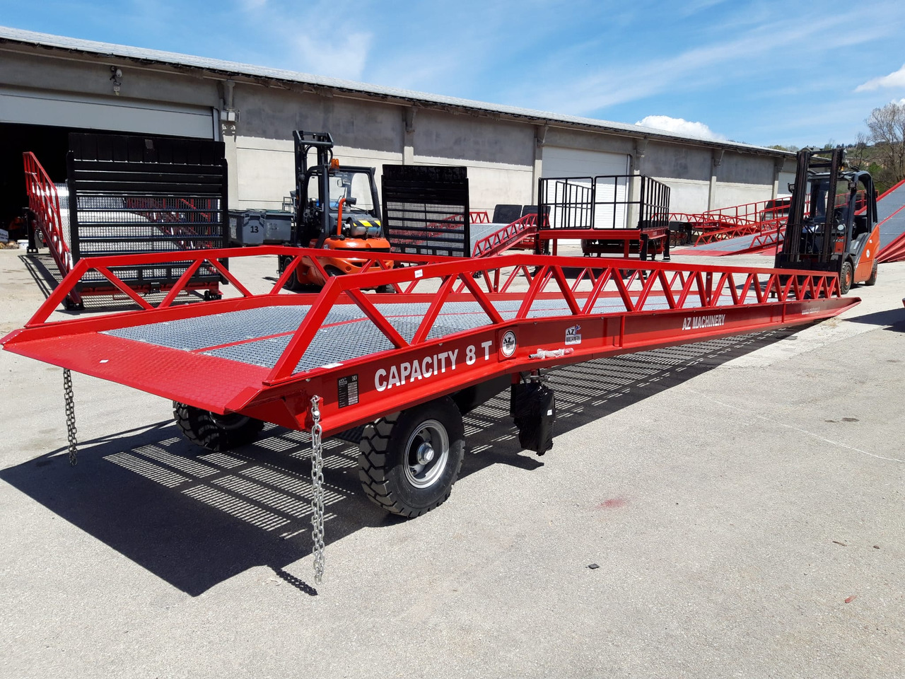 AZ RAMP EASY-XL 8 mobile loading ramp - Погрузочная рампа: фото 1 AZ RAMP EASY-XL 8 mobile loading ramp - Погрузочная рампа: фото 1