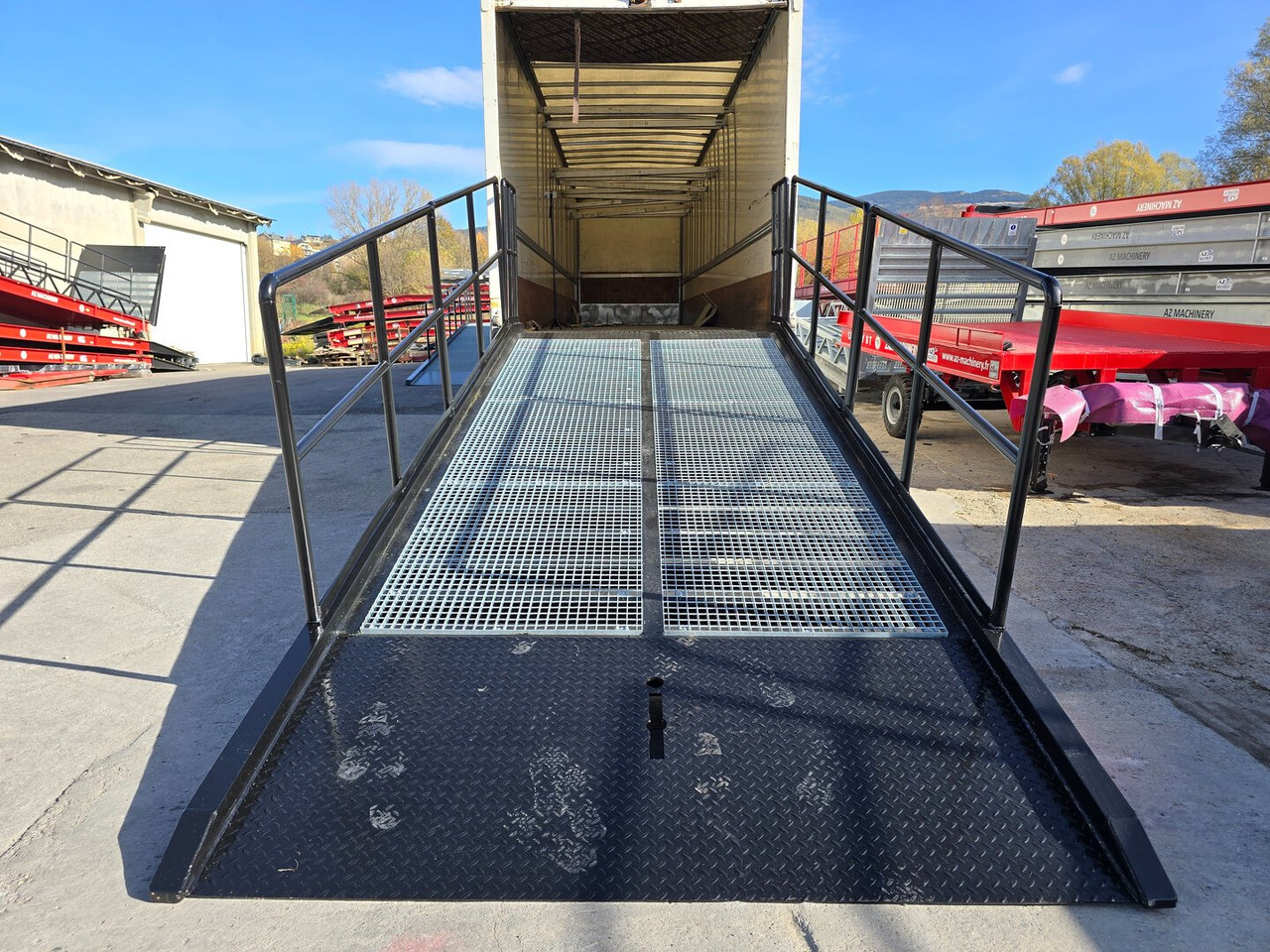 **RENTAL** AZ RAMP-PRIME XS-6 . Industrial Mobil Loading Ramp - Погрузочная рампа: фото 5 **RENTAL** AZ RAMP-PRIME XS-6 . Industrial Mobil Loading Ramp - Погрузочная рампа: фото 5