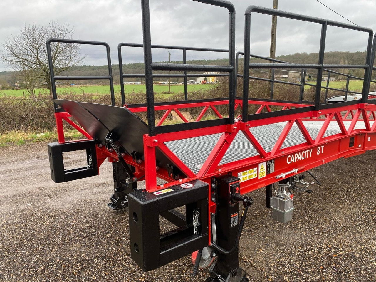 **RENTAL** Loading Ramp with with hydraulic tilting bridge - AZ RAMP - STAR- 8T. 8 ton capacity - Погрузочная рампа: фото 4 **RENTAL** Loading Ramp with with hydraulic tilting bridge - AZ RAMP - STAR- 8T. 8 ton capacity - Погрузочная рампа: фото 4