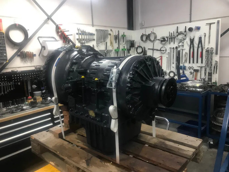 Volvo PT1560 22518 22545 22649 - Коробка передач: фото 3 Volvo PT1560 22518 22545 22649 - Коробка передач: фото 3