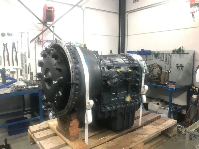 Volvo PT1560 22518 22545 22649 - Коробка передач: фото 1 Volvo PT1560 22518 22545 22649 - Коробка передач: фото 1