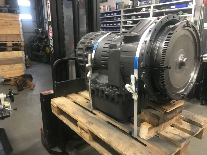 Volvo PT1761A 11038035 (A35C) - Коробка передач для Сочленённых самосвалов: фото 1 Volvo PT1761A 11038035 (A35C) - Коробка передач для Сочленённых самосвалов: фото 1